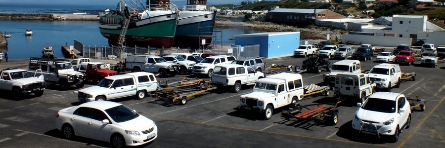 Gansbaai Bootsleepwaens pronk hawe vol_1